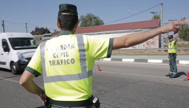 La importante cifra que la DGT recauda en multas hace que la Guardia Civil se pronuncie