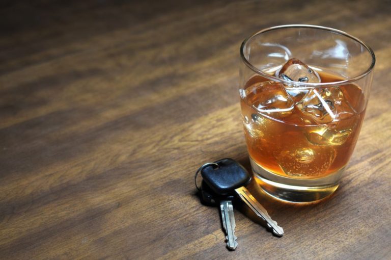 El tiempo que tarda en absorberse el alcohol para no dar positivo