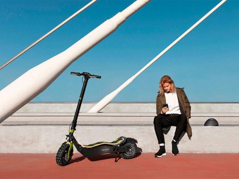 La DGT avisa a los usuarios de patinetes eléctricos: esto es lo que vas a tener que instalar
