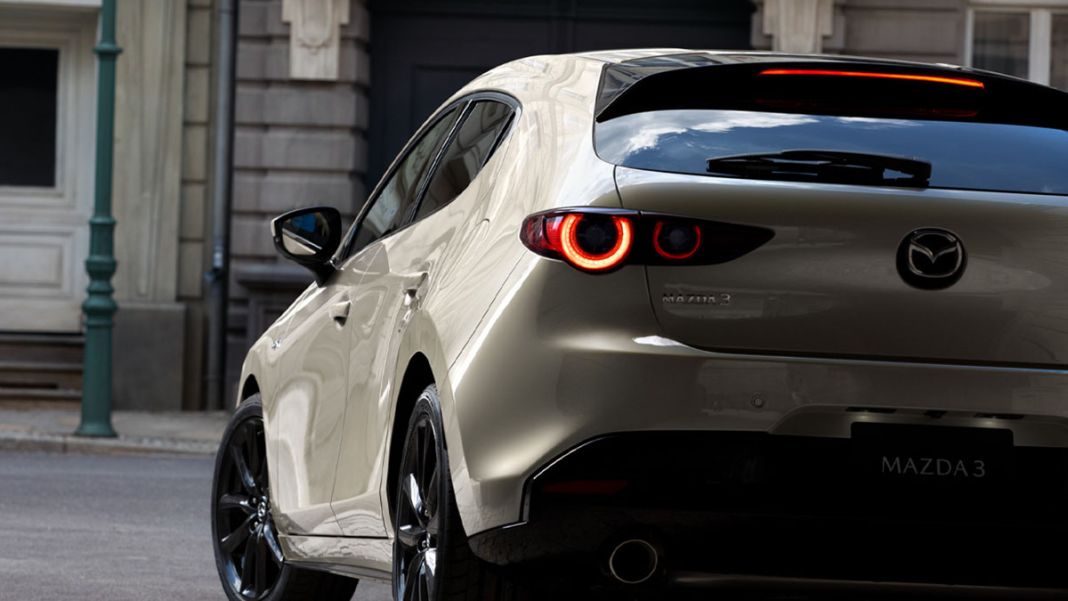 2022-mazda-3-homura 2022 Mazda 3 Homura. Imagen portada.