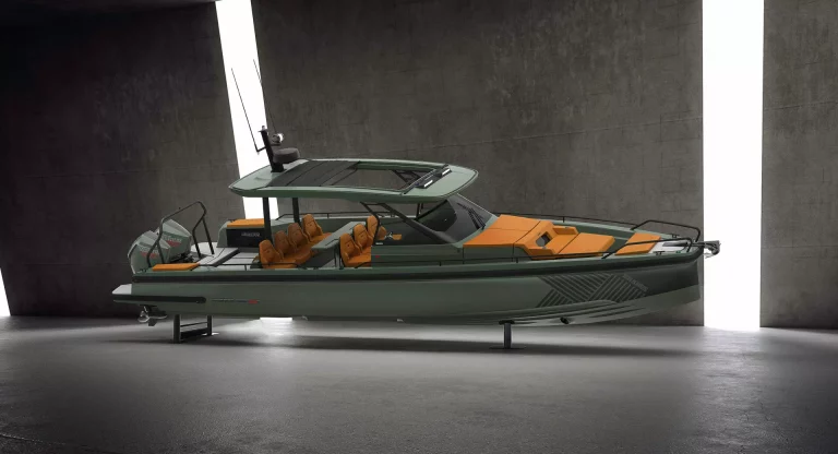 900 CV de potencia para la última criatura de Brabus Marine