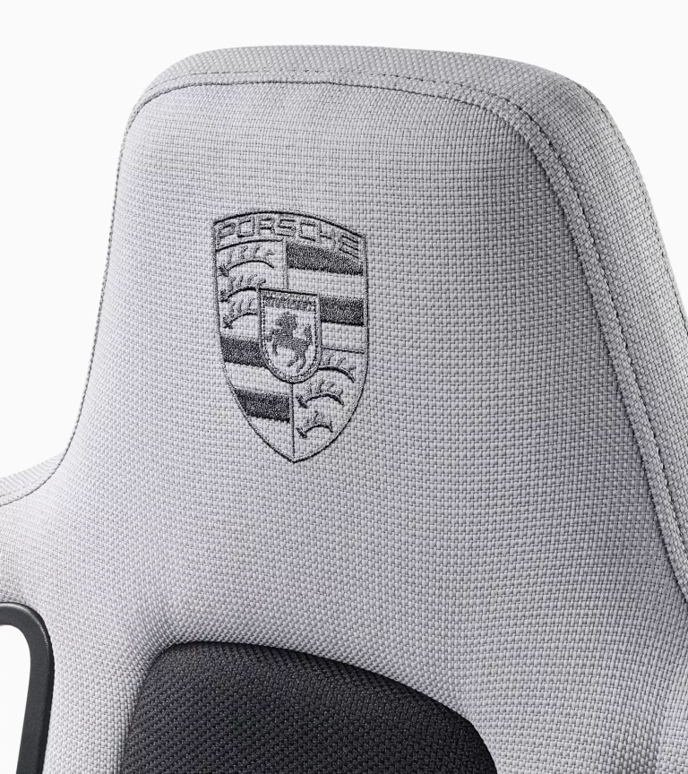 Recaro firma a Porsche la silla perfecta para tu oficina