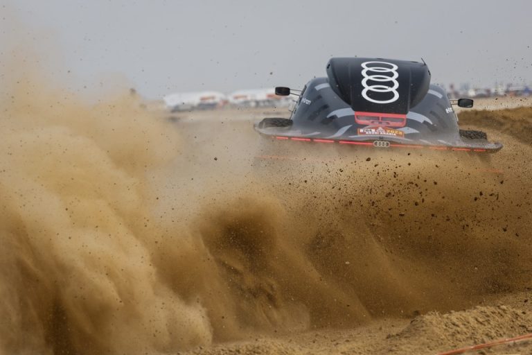 El Dakar 2023 ha sacado el mazo y recupera su crueldad