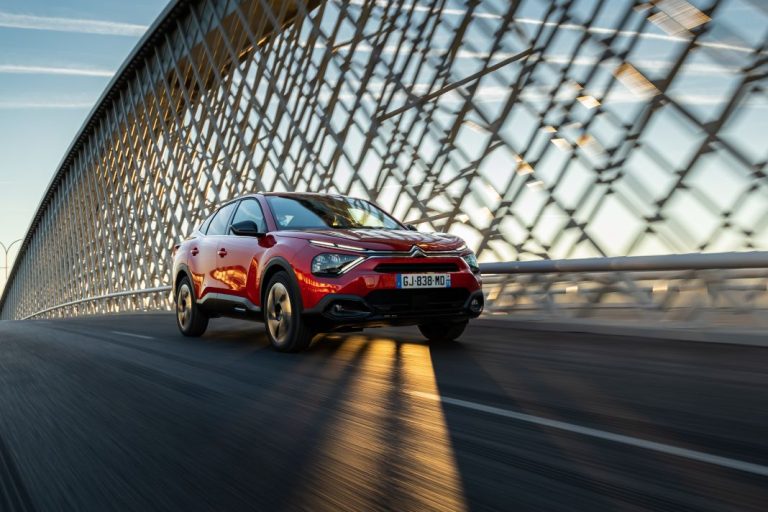 Citroën C4 X, la era post SUV se fabrica en Madrid