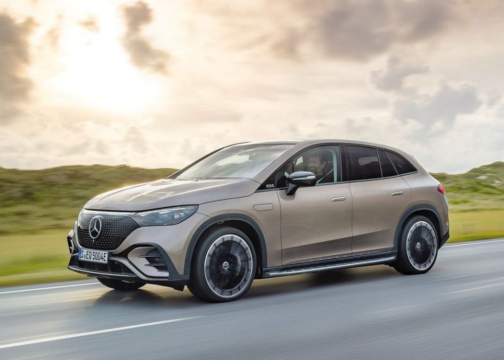 Mercedes EQE SUV Motor16