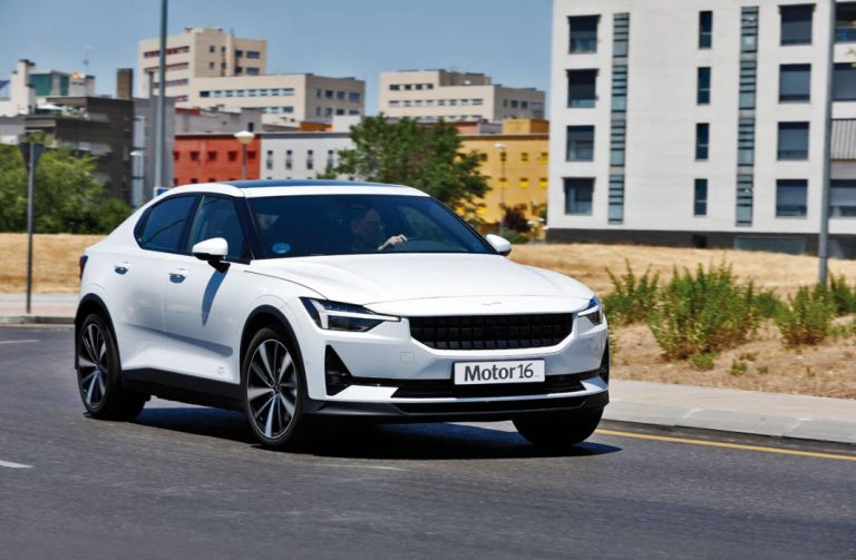 Prueba Polestar 2 Long Range. En formato berlina, mucho mejor