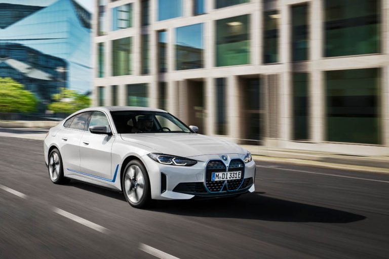 BMW i4 xDrive40: Nueva versión con tracción total que llegará en 2024
