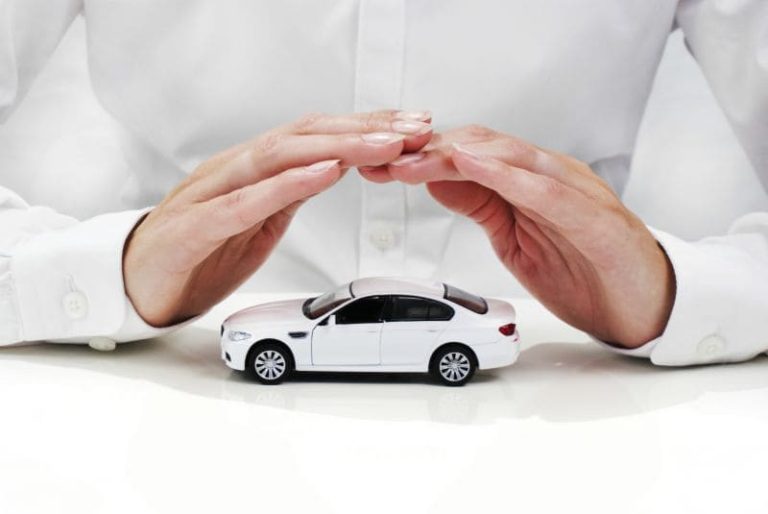 ¿Es posible matricular un coche sin salir de casa? Te lo contamos