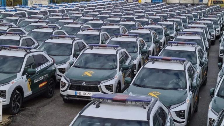 Te van a subir los impuestos por culpa del consumo de los nuevos coches de la Guardia Civil