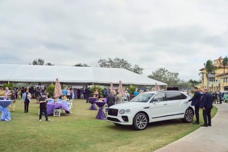El primer Bentley Bentayga EWB creado por Mulliner rompe récords