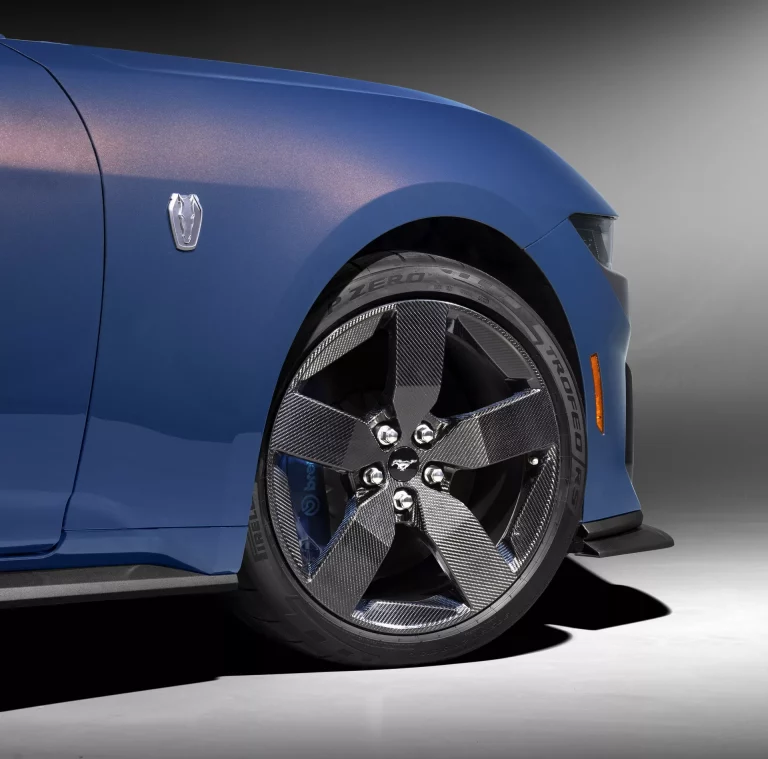 Así son las llantas de carbono del Ford Mustang Dark Horse