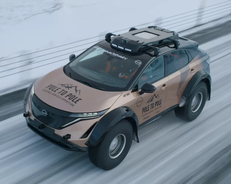 Este es el Nissan Ariya que viajará del Polo Norte al Polo Sur