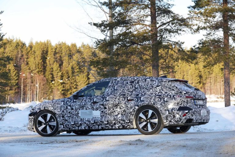 El Audi A4 Avant muestra detalles casi definitivos