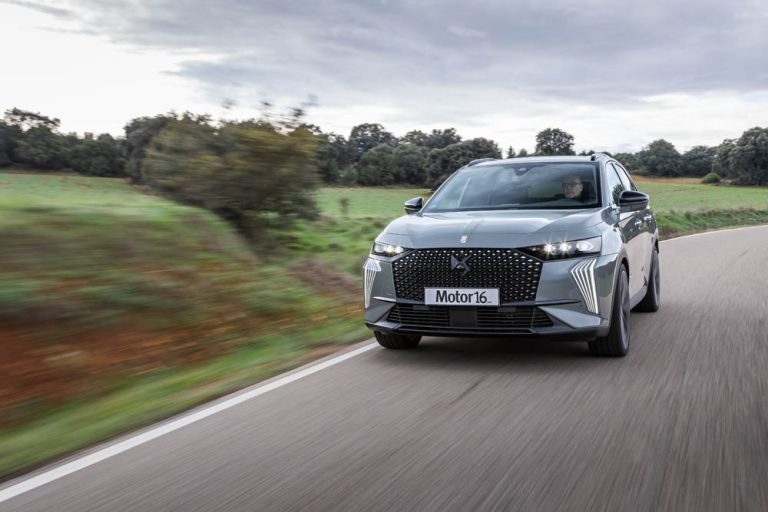 Prueba del DS 7 E-TENSE 360 CV 4×4. Eficiente y deportivo