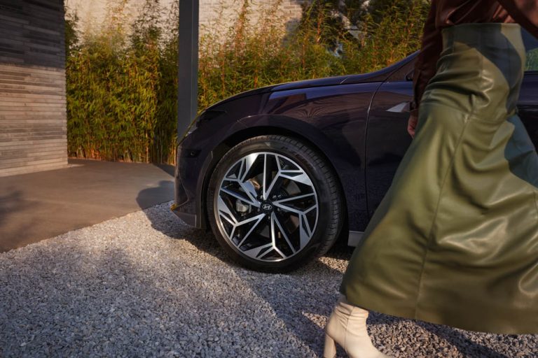 El Hyundai IONIQ 6 se convierte en una nave espacial