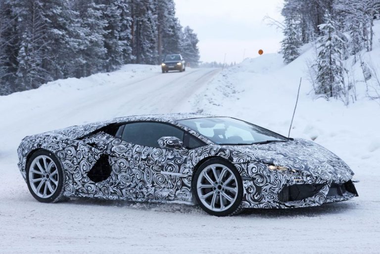 Lamborghini tiene a punto el futuro Aventador