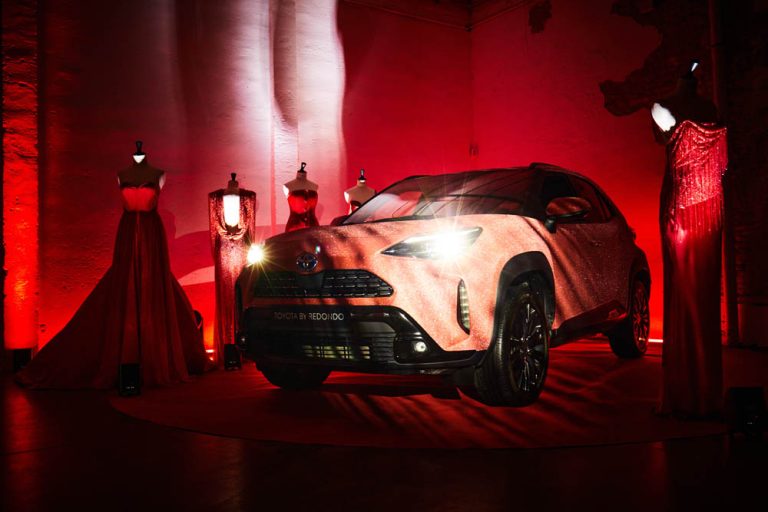 Este es el Toyota Yaris Cross que está de moda