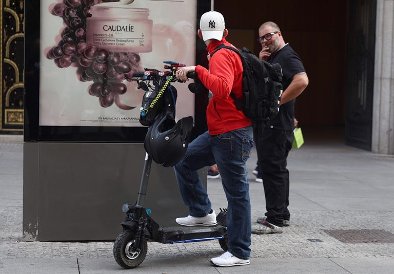 Si te atropella un patinete o una bicicleta, estos son los pasos que has de dar