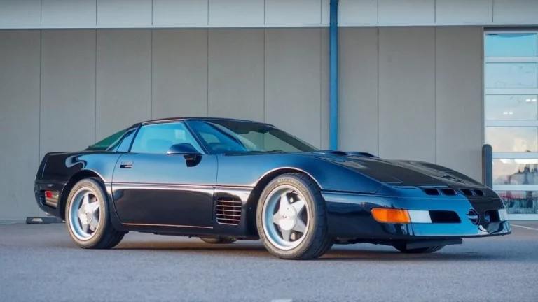 Callaway Corvette: un unicornio de los 90 busca hogar