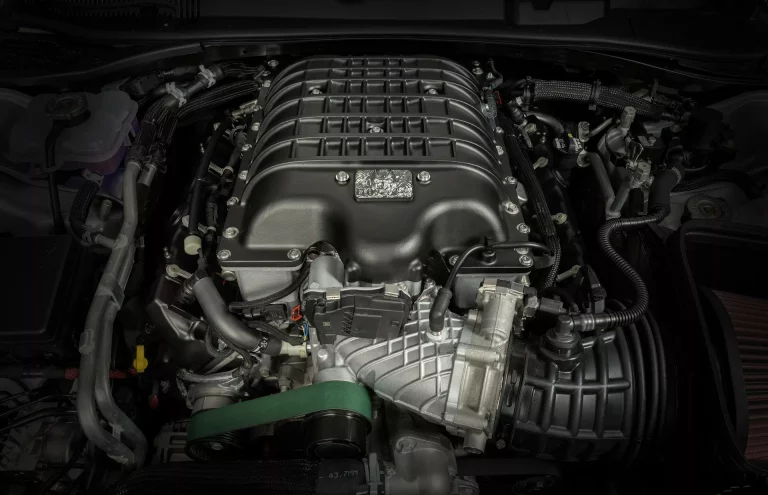 Ya puedes comprar el motor de un Dodge Challenger SRT Demon 170 para tu utilitario