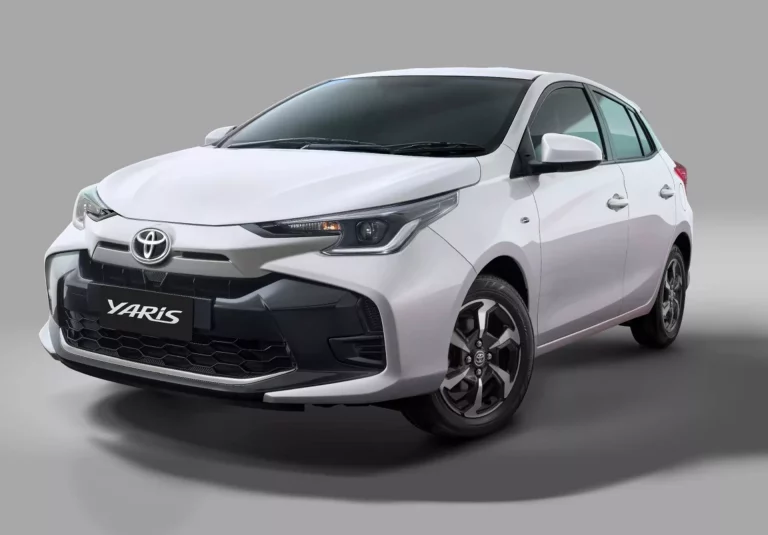 El viejo Toyota Yaris aún sigue con vida