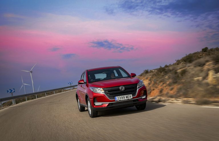 DFSK 500: conducimos un SUV interesante si el bolsillo manda