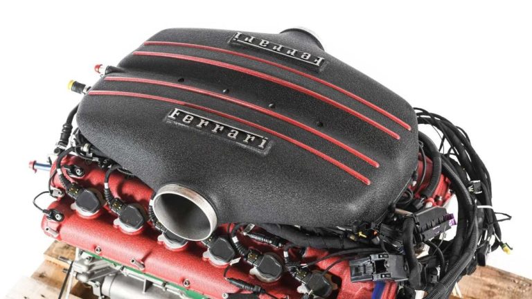 ¿Necesitas el motor de un Ferrari FXX? Este a estrenar busca hogar