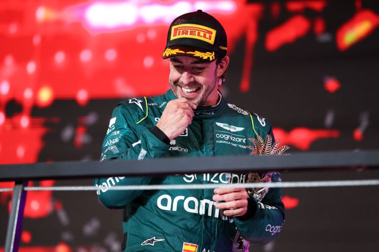 El día en que llegará la 33 de Fernando Alonso. Lobato le pone fecha