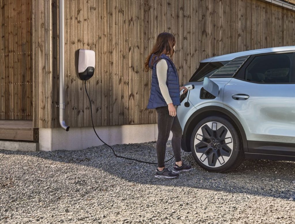 2023 Ford Explorer. Imagen cargador.