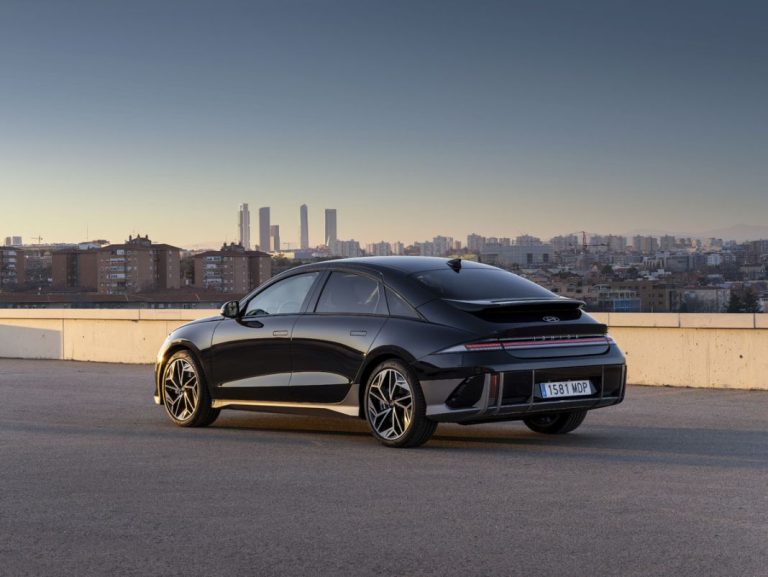 Hyundai lanza un ofertón para dejar su IONIQ 6 más barato que un Model 3