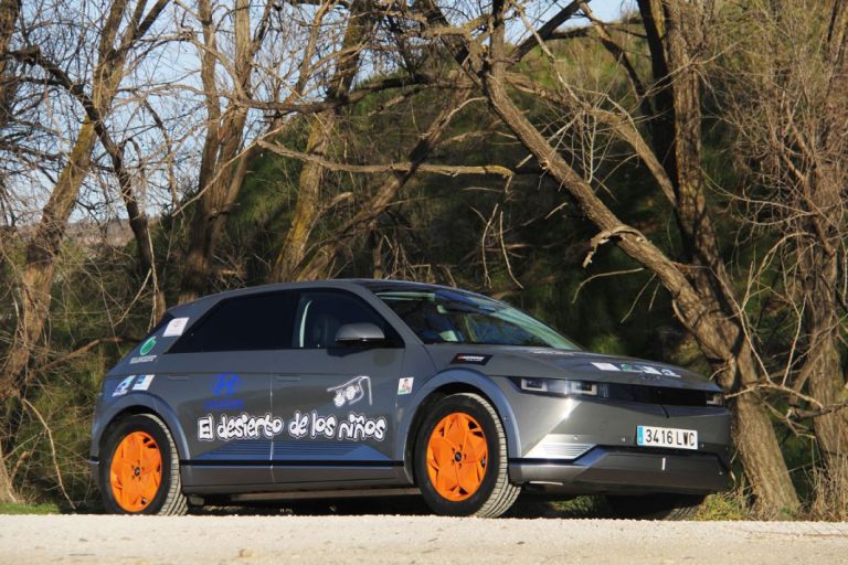 Ioniq 5, el eléctrico de Hyundai se prueba en el desierto