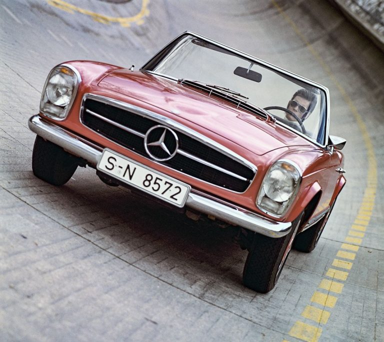 El Mercedes-Benz 230 SL “Pagoda” cumple 60 años