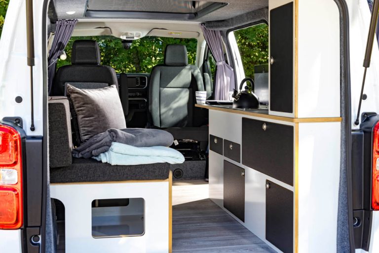 Como si fueran de IKEA: los módulos para camperizar tu furgoneta de forma sencilla