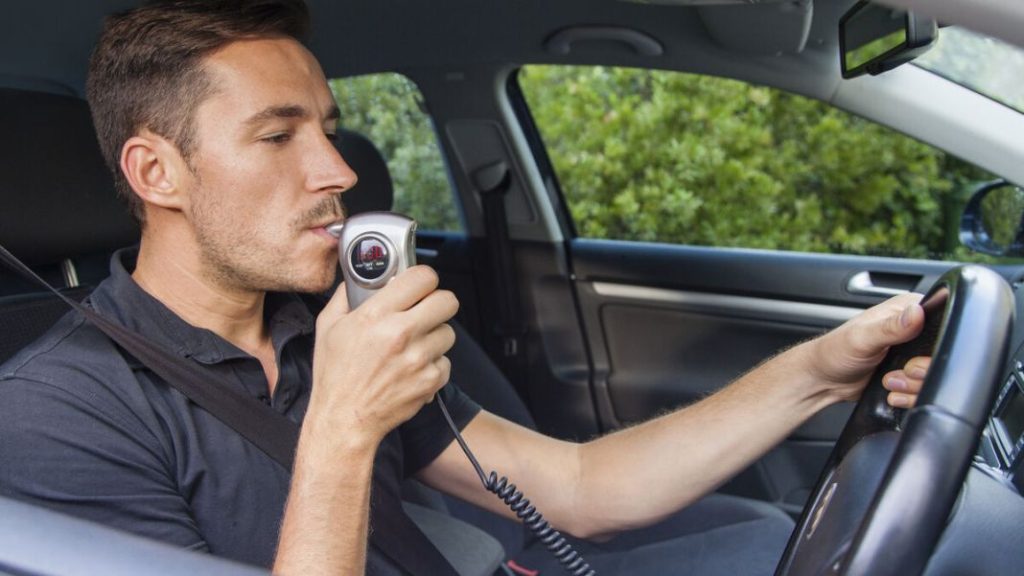 Alcoholemia 2026: así será la tasa cero que quiere imponer la DGT (y qué conductores la sufrirán primero) 11 Motor16 alcolock Motor16