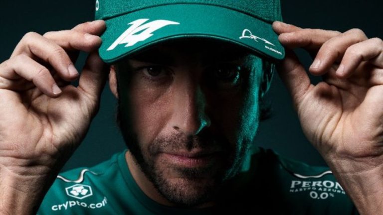 Fernando Alonso es el único piloto que sabe exprimir el motor de su Aston Martin, que ya usó en 2007