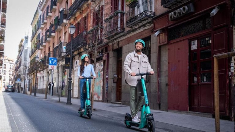 ¿Qué puedo hacer si me atropella un patinete eléctrico?