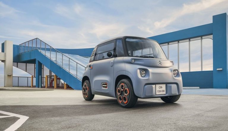Estos son los españoles que se comprarían un coche eléctrico