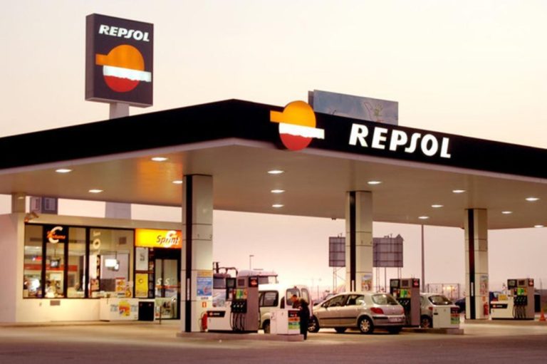 Esta es la única gasolinera que te premia con un millón de euros