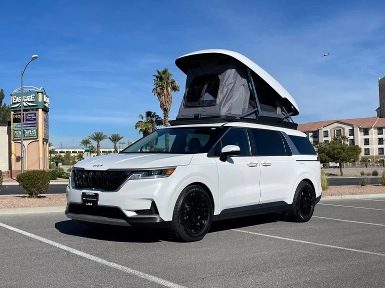 El Kia Carnival se convierte en un sensacional camper
