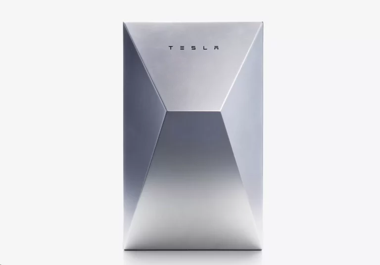 Tesla Cybervault: la caja fuerte para tu cargador inspirada en el Cybertruck