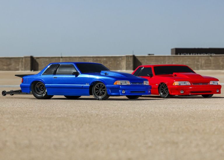 Los clásicos Ford Mustang se hacen eléctricos… y radiocontrol