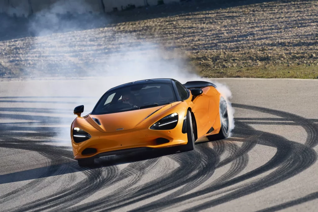 El kiwi atómico de McLaren que delata el digno sucesor para su extraordinario 750S 4 Motor16 2023 McLaren 750S. Imagen portada.