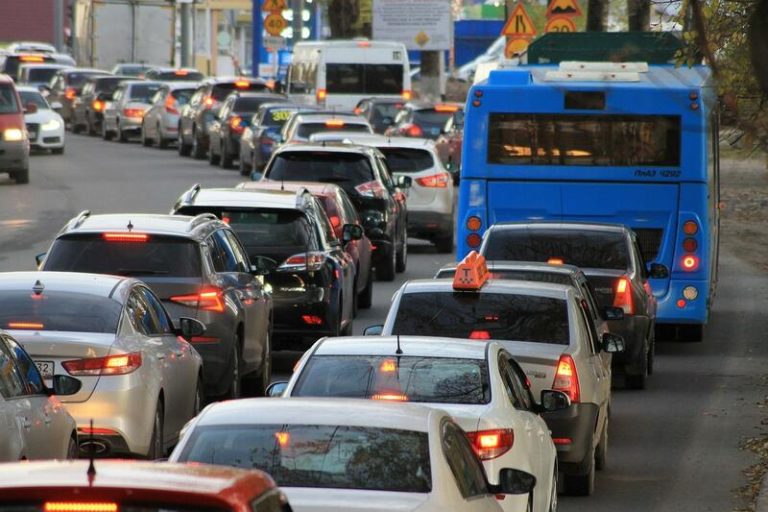 Estas son las horas que pasas al año en atascos si conduces por Madrid