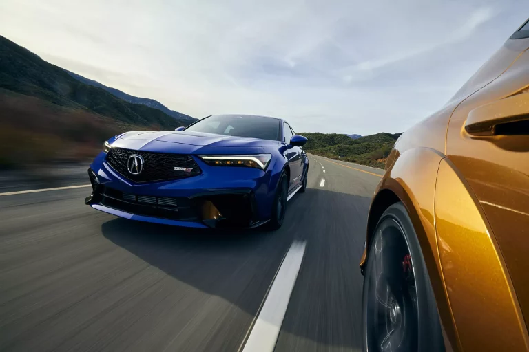 Acura Integra Type S: al Honda Civic Type R le sale culo