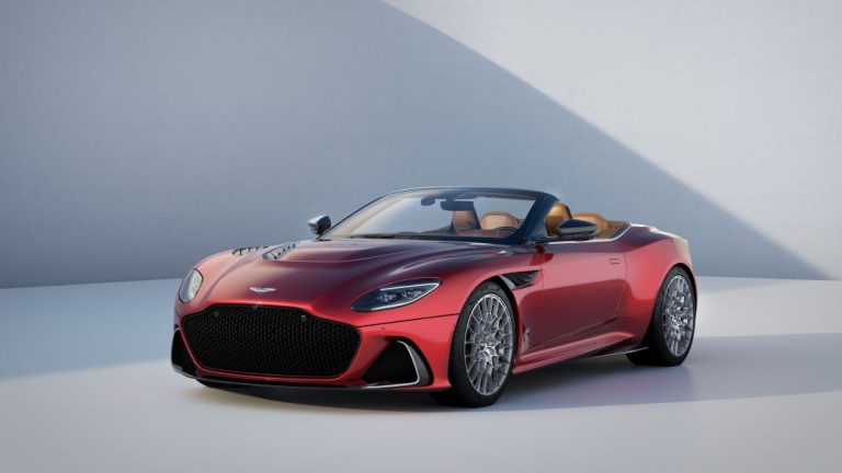 El Aston Martin DBS 770 Ultimate, también descapotable