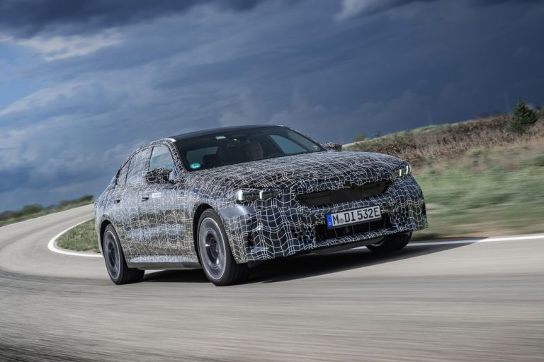 BMW continúa con las pruebas del i5 y define cómo será su gama