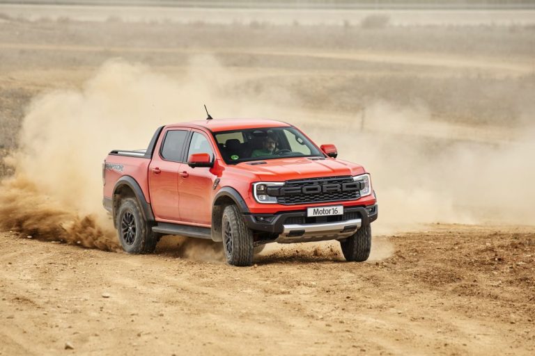 Prueba del Ford Ranger Raptor V6 3.0 EcoBoost: Irracionalmente perfecto