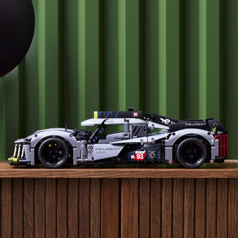El Peugeot 9X8 ya tiene versión Lego