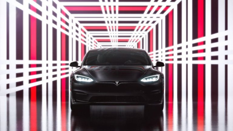 Tesla va a ser investigada por las autoridades de Alemania. Y la multa puede hacer que se tambalee