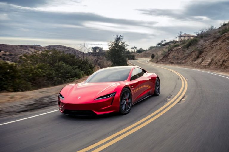 La patente del alerón activo del Tesla Roadster desvela 700 kg de carga aerodinámica